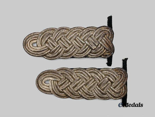 germany,_heer._a_pair_of_engineer_major_shoulder_boards_e_medals__m0676-334__2