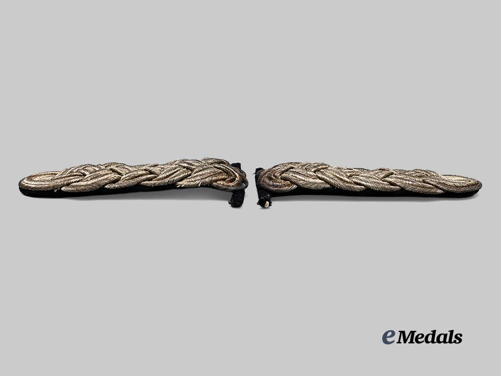 germany,_heer._a_pair_of_engineer_major_shoulder_boards_e_medals__m0676-334__4