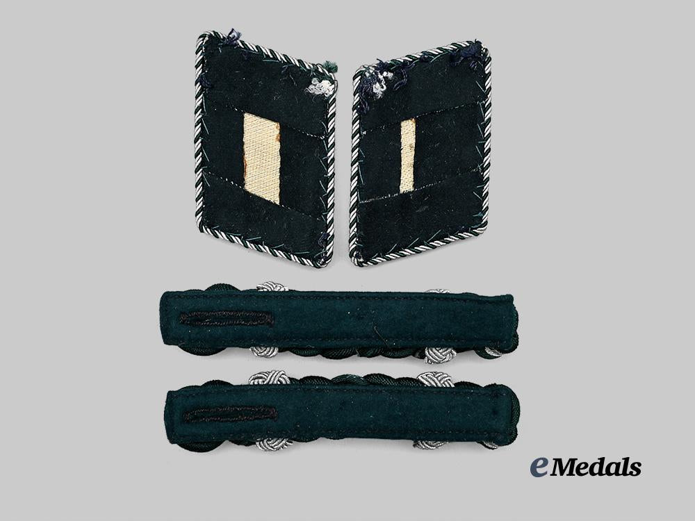germany,_wehrmacht._a_lot_of_sonderführer_rank_insignia_e_medals__m0676-342_3
