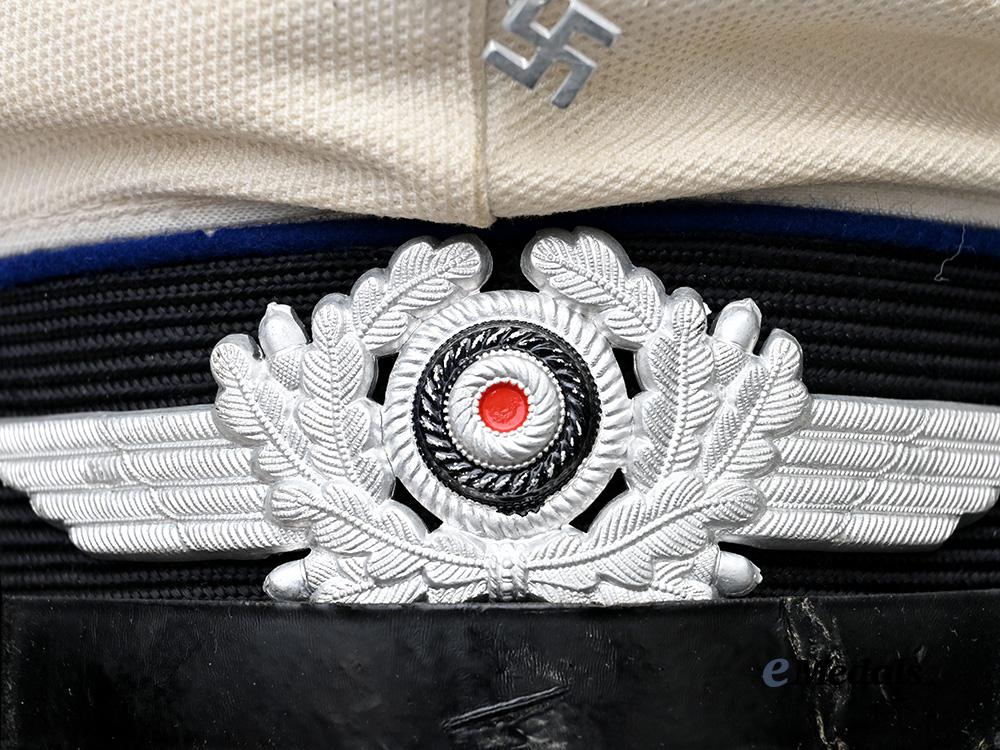 germany,_luftwaffe._a_medical_e_m/_n_c_o’s_summer_visor_cap,_by_clemens_wagner_e_medals__m0676-390_13