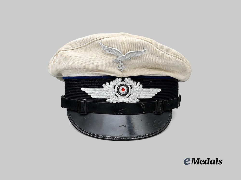 germany,_luftwaffe._a_medical_e_m/_n_c_o’s_summer_visor_cap,_by_clemens_wagner_e_medals__m0676-390_2