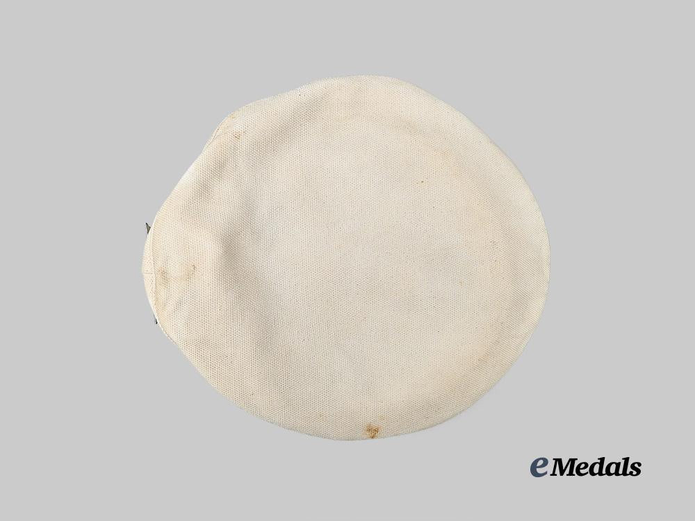 germany,_luftwaffe._a_medical_e_m/_n_c_o’s_summer_visor_cap,_by_clemens_wagner_e_medals__m0676-390_9