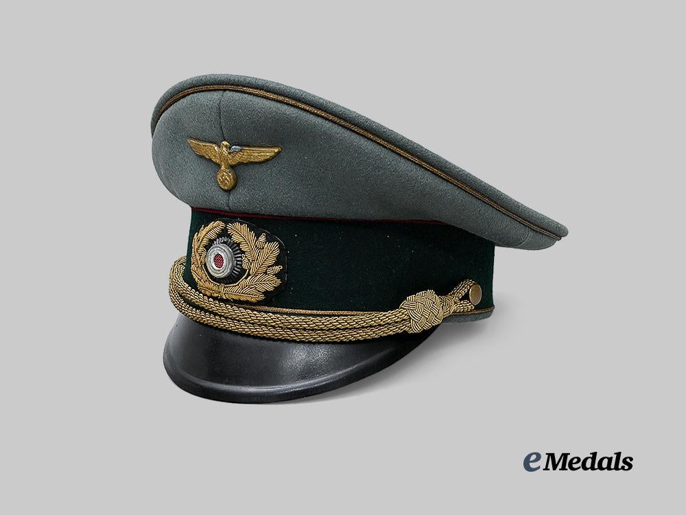 germany,_wehrmacht._a_rare_reich_military_court_visor_cap,_general_equivalent,_by_e_r_e_l_e_medals__m0676-393_4
