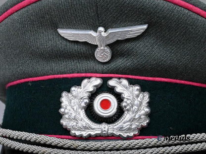 germany,_heer._a_general_staff_officer’s_visor_cap_e_medals__m0676-402_10