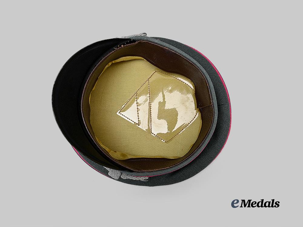 germany,_heer._a_general_staff_officer’s_visor_cap_e_medals__m0676-402_9