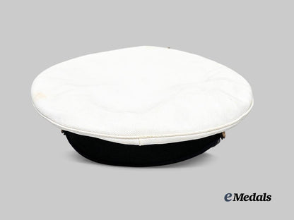germany,_kriegsmarine._a_junior_officer’s_white_visor_cap_e_medals__m0676-413_7