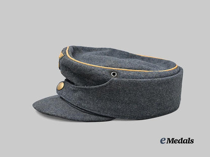 germany,_luftwaffe._a_rare_general’s_m43_field_cap_e_medals__m0676-421_5