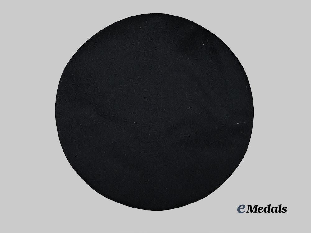 germany,_kriegsmarine._a_pair_of_visor_cap_covers_e_medals__m0676-450_5