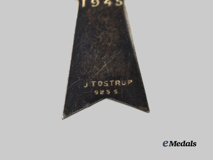 norway,_republic._a_king_haakon_v_i_i’s_freedom_cross_e_medals__m0684-22_7