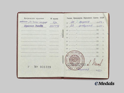 russia,_soviet_union._an_order_of_the_red_star_and_medal_for_combat_service,_with_award_card_e_medals__m0684-28_4