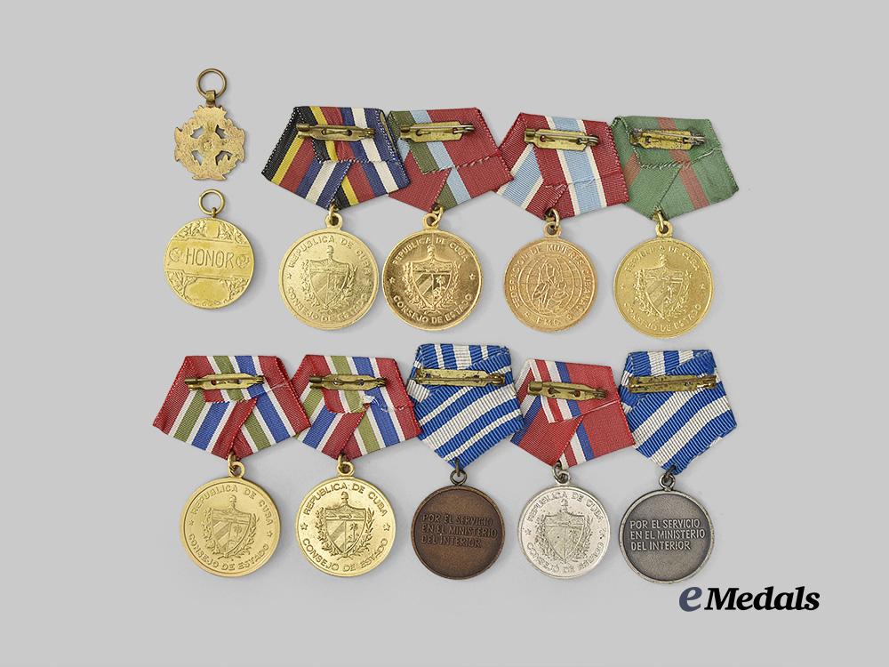 cuba,_republic._a_lot_of_eleven_medals_e_medals__m0684-34_8