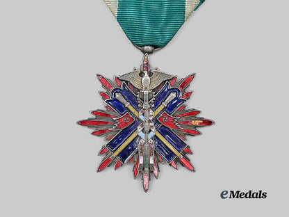 japan,_imperial._an_order_of_the_golden_kite,_v_class_e_medals__m0693-79_5