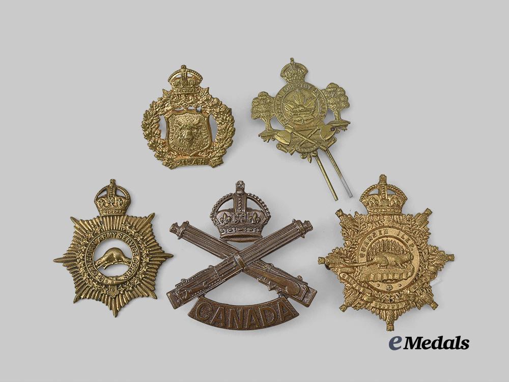 canada,_c_e_f._a_lot_of_first_war_cap_badges_e_medals__m0694-181_2
