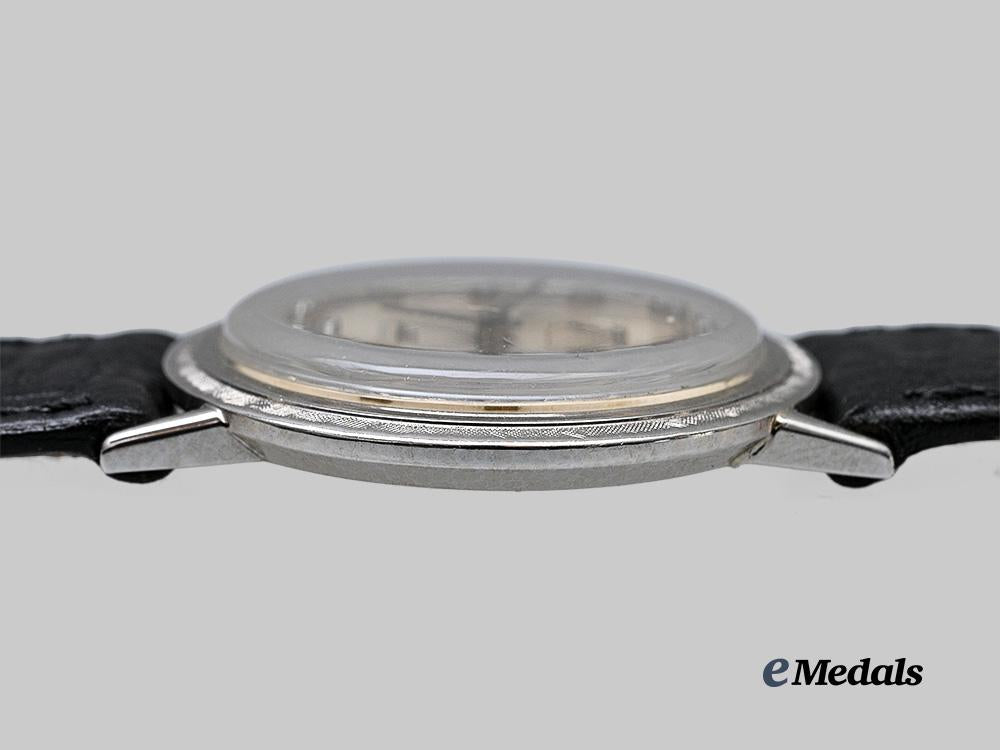 switzerland._a_longines_art_deco_gold_men's_diamond_watch,_c.1955_e_medals__m0699-8_10