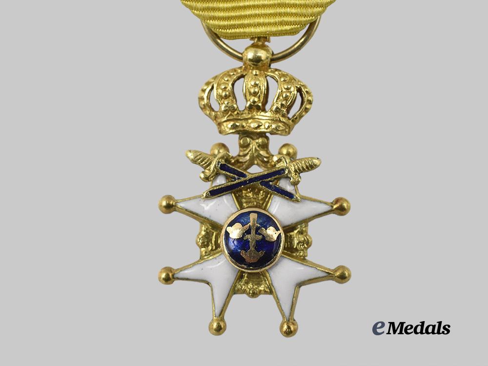 sweden,_kingdom._an_order_of_the_sword,_miniature_i_class_knight_in_gold_e_medals__m0704-87_3