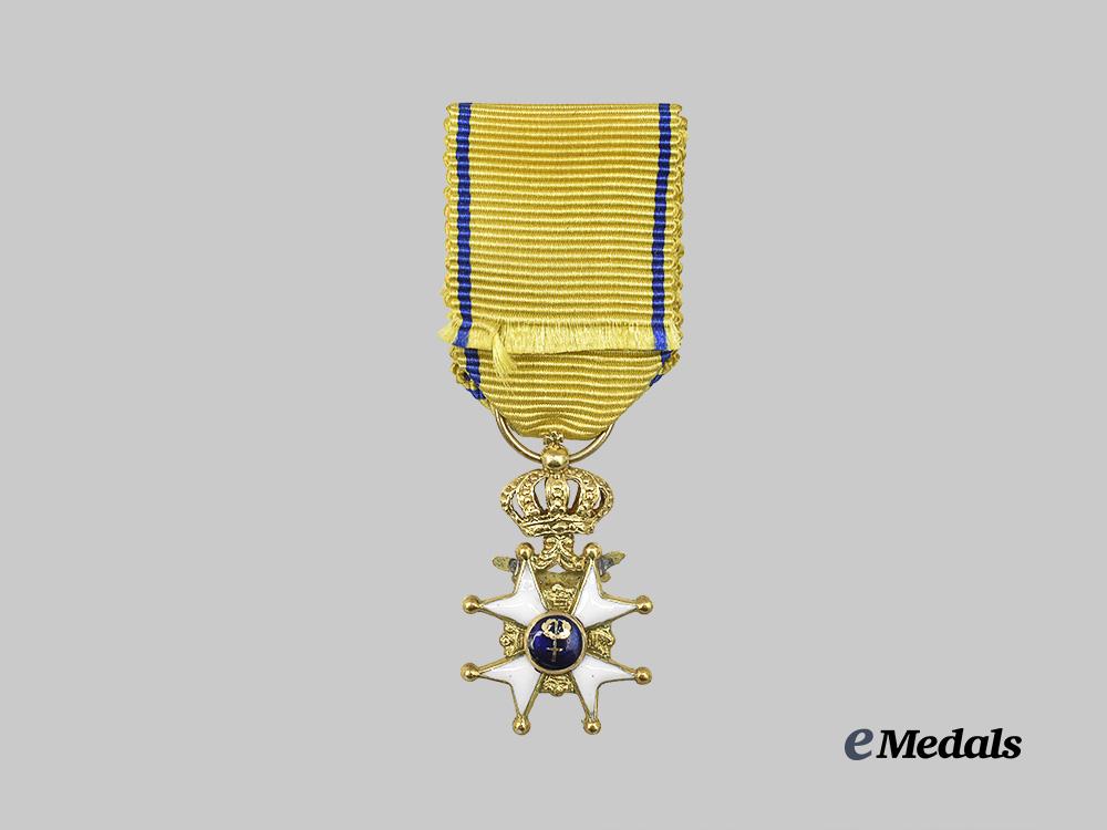 sweden,_kingdom._an_order_of_the_sword,_miniature_i_class_knight_in_gold_e_medals__m0704-87_4