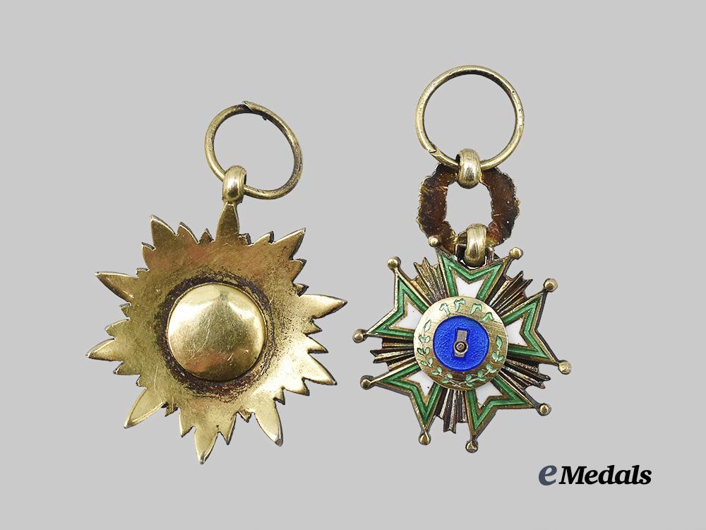 persia,_dynasty._an_order_of_the_crown,_miniature_grand_cross_set_e_medals__m0704-93_3