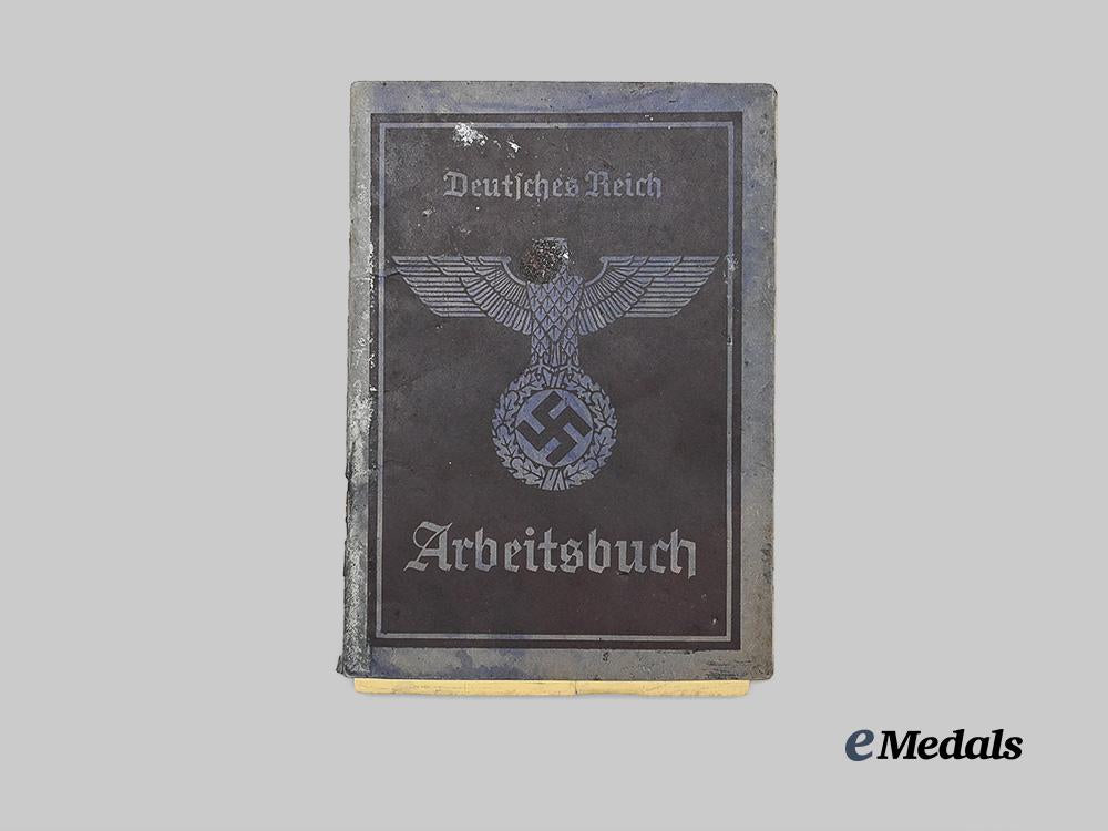 germany,_third_reich._a_mixed_lot_of_arbeitsbücher_to_vienna_region_wartime_workers_e_medals__m0704-95_36