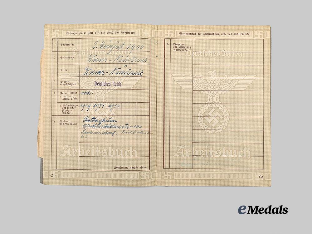 germany,_third_reich._a_mixed_lot_of_arbeitsbücher_to_vienna_region_wartime_workers_e_medals__m0704-96_19