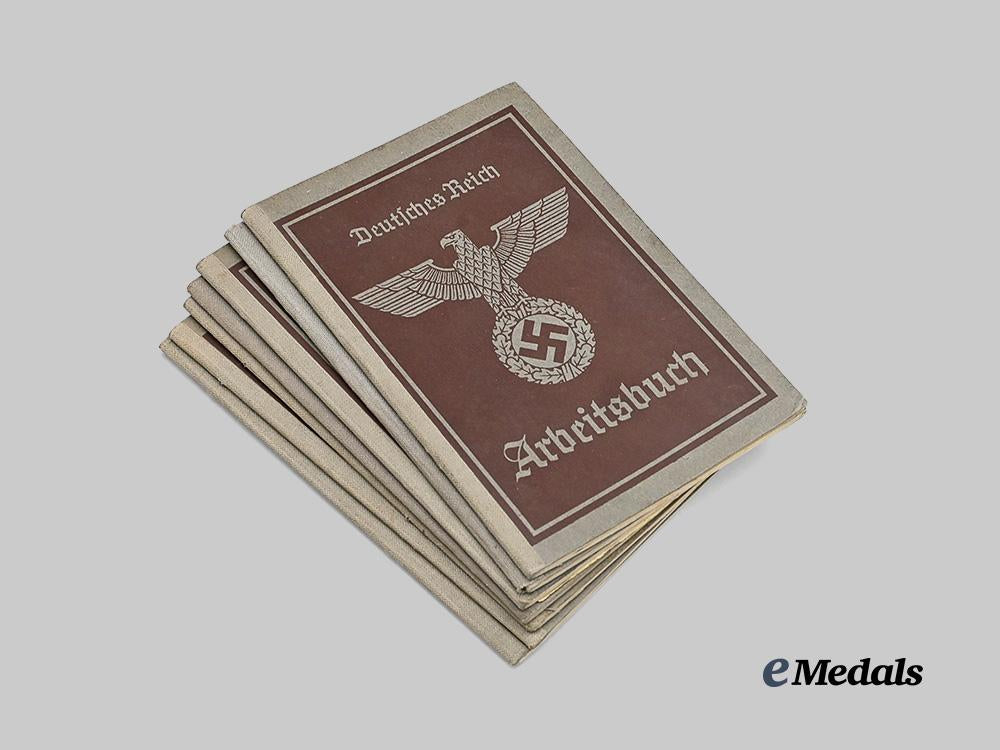 germany,_third_reich._a_mixed_lot_of_arbeitsbücher_to_vienna_region_wartime_workers_e_medals__m0704-96_2