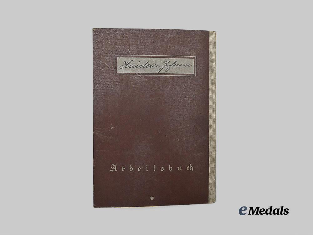 germany,_third_reich._a_mixed_lot_of_arbeitsbücher_to_vienna_region_wartime_workers_e_medals__m0704-96_27