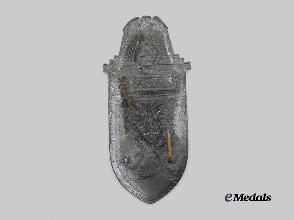 germany,_wehrmacht._a_narvik_shield,_by_wilhelm_deumer_e_medals__m0706-14_3
