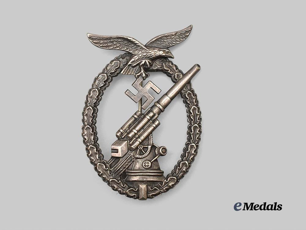 germany,_luftwaffe._a_flak_badge,_unknown_maker_variant_e_medals__m0706-15_2