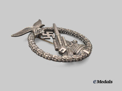 germany,_luftwaffe._a_flak_badge,_unknown_maker_variant_e_medals__m0706-15_3