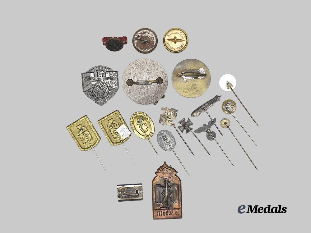 germany,_third_reich._a_mixed_lot_of_badges_and_stick_pins_e_medals__m0706-3_7