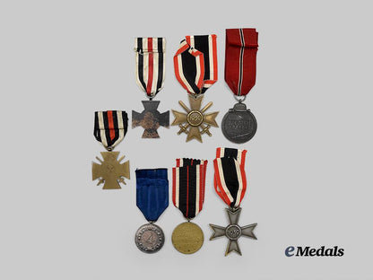 germany,_wehrmacht._a_mixed_lot_of_service_awards_e_medals__m0706-4_5
