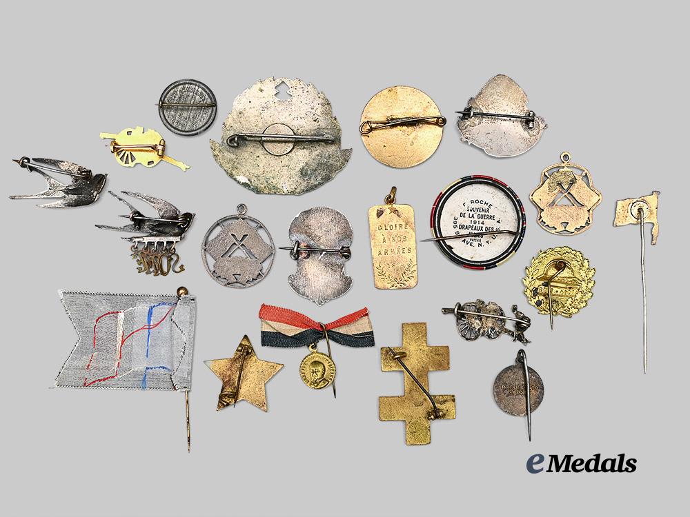 france._a_lot_of21_first_war_patriotic_pins_e_medals__m0708-9_4