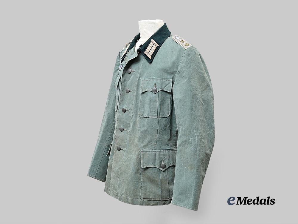 germany,_heer._an_infantry_hauptmann_summer_field_tunic_e_medals__m0711-23_4