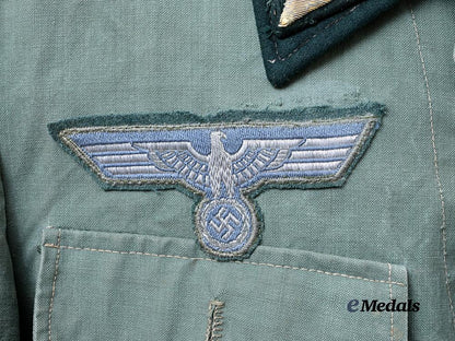 germany,_heer._an_infantry_hauptmann_summer_field_tunic_e_medals__m0711-23_8
