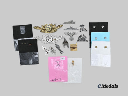 germany,_third_reich;_italy,_kingdom._a_mixed_lot_of_badges_and_insignia_e_medals__m0711-4_3