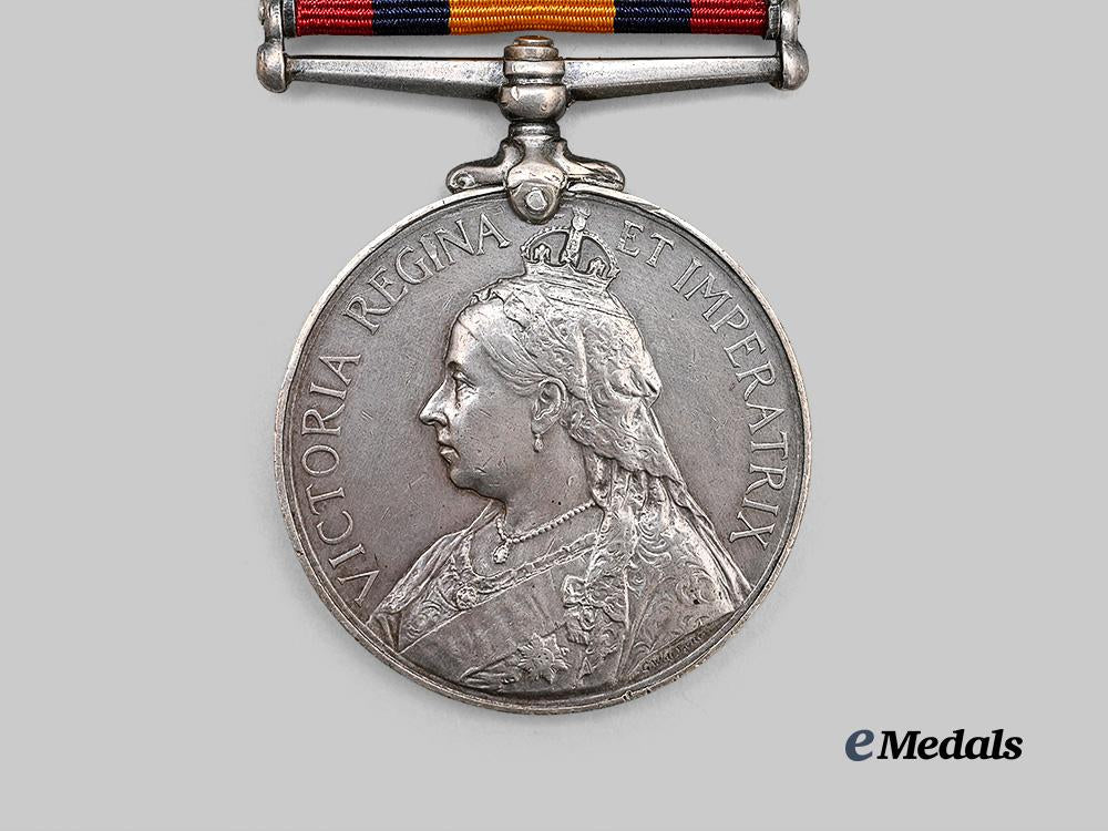 united_kingdom._a_queen’s_south_africa_medal_to_tpr._moore,_commander_in_chief’s_body_guard_e_medals__m0712-41_4