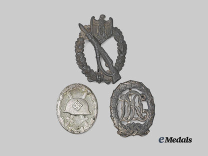 germany,_third_reich._a_mixed_lot_of_badges_for_combat_and_sports_merit_e_medals__m0713-1_2