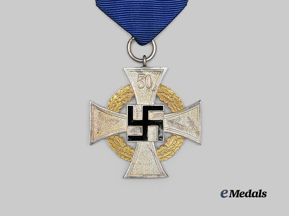 germany,_third_reich._a_civil_service_long_service_award,_special_grade_for50_years_e_medals__m0713-4_3