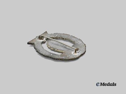 germany,_kriegsmarine._a_minesweeper_war_badge,_a_s_in_triangle_maker_e_medals__m0713-7_4