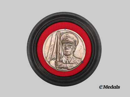 germany,_s_s._a_standard_bearer_wall_plaque_e_medals__m0714-14_2