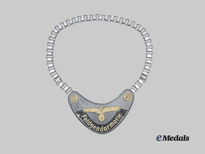germany,_wehrmacht._a_feldgendarmerie_gorget,_by_f._w._assmann&_söhne_e_medals__m0714-2_2