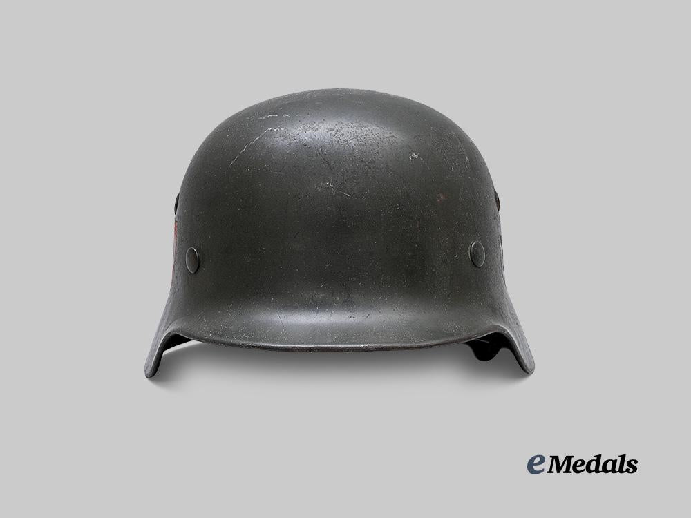 germany,_ordnungspolizei._a_rare_m35_stahlhelm,_double-_decal_and_owner-_attributed_version,_by_vereinigte_deutsche_nickelwerke_e_medals__m0714-3_2