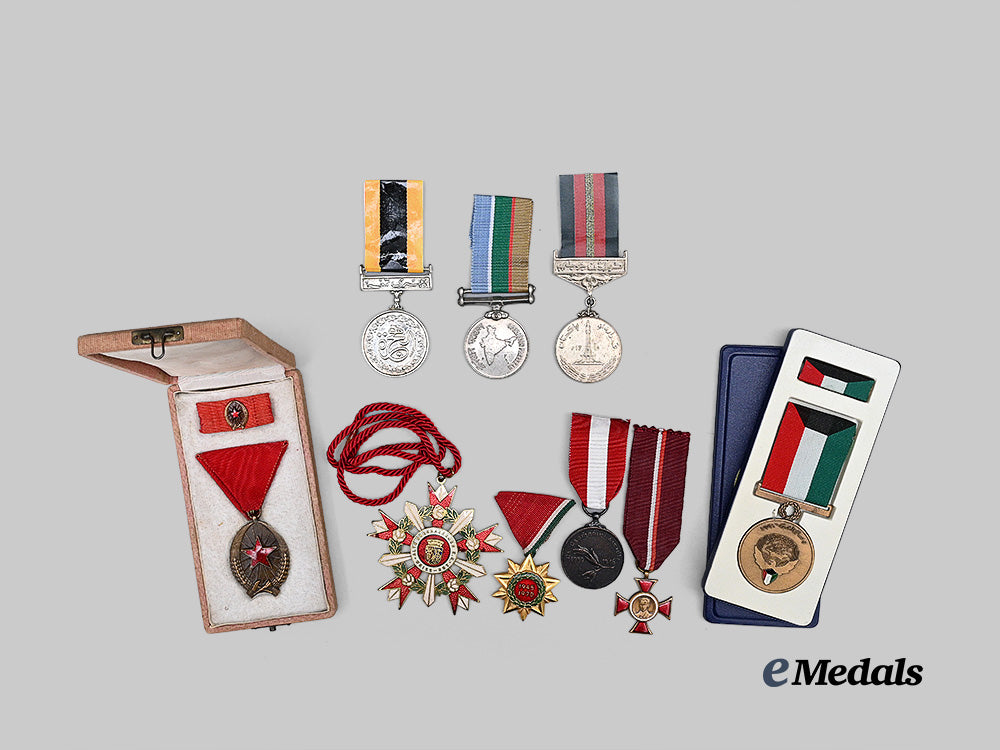 International. A Lot of Medals, Decorations and Awards