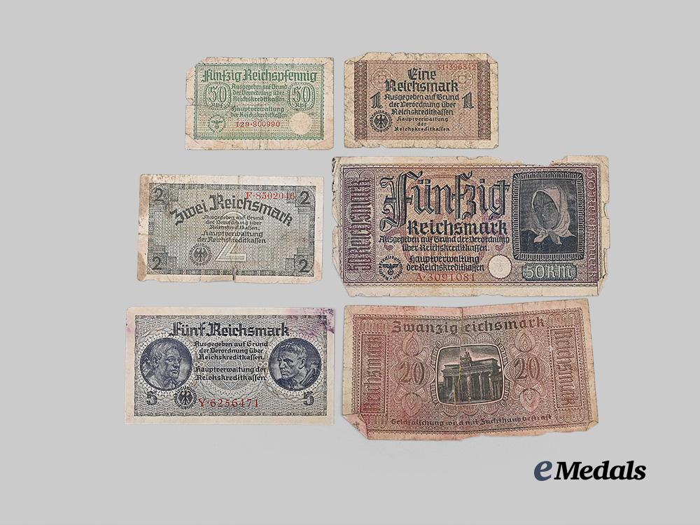 germany,_imperial;_third_reich._a_lot_of_photos,_stamps,_currency,_and_documents_e_medals__m0717-11_16