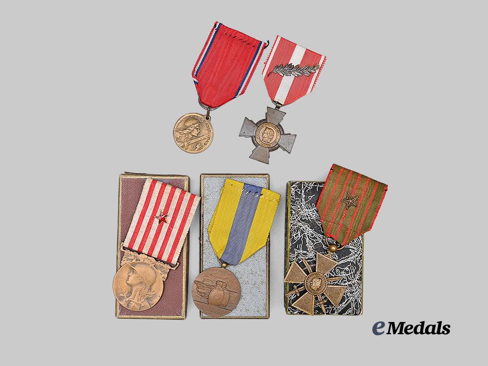 france,_republic._a_lot_of_five_medals&_decorations_e_medals__m0717-23_4