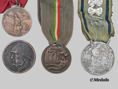 italy,_kingdom._a_lot_of_four_awards&_medals_e_medals__m0717-24_3