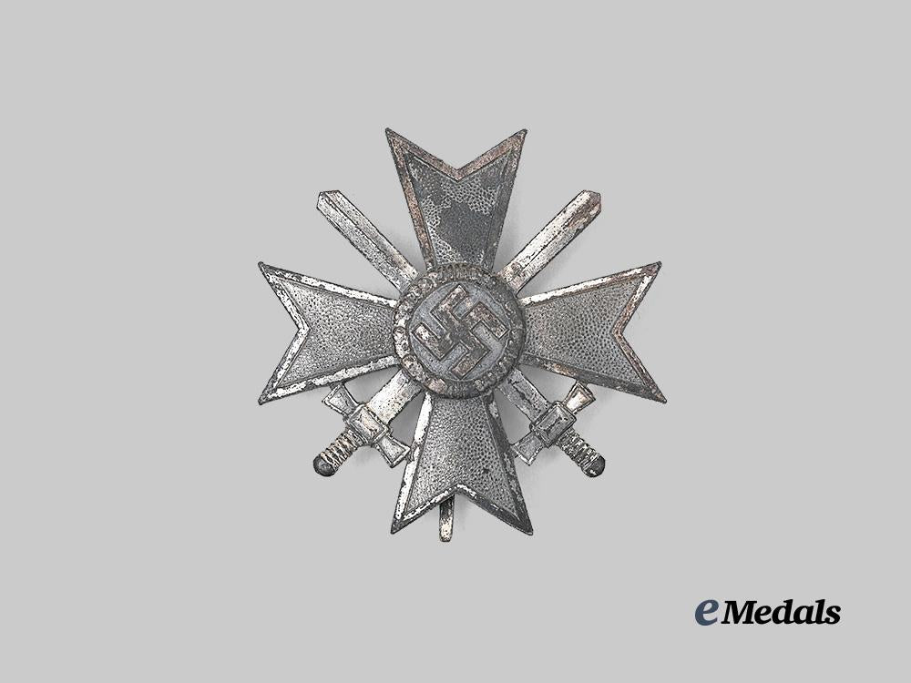 germany,_wehrmacht._a_war_merit_cross_i_class_with_swords_and_case,_by_wilhelm_deumer_e_medals__m0717-2_5