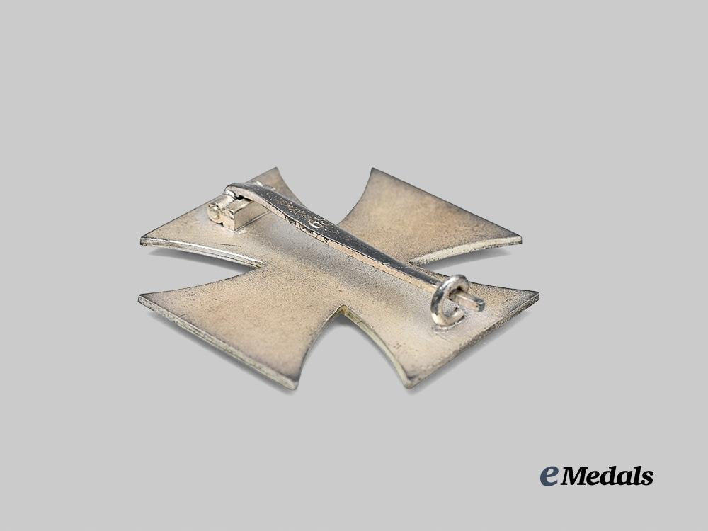 germany,_wehrmacht._a1939_iron_cross_i_class,_b-_core_variant_with_case,_by_klein&_quenzer_e_medals__m0717-5_9