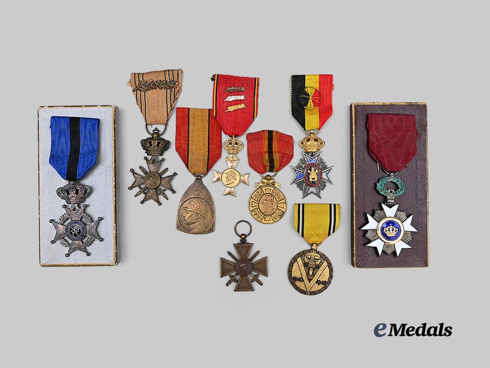 belgium,_kingdom._a_lot_of_orders,_medals&_decorations_e_medals__m0717-69_4
