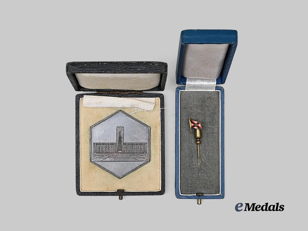 germany,_weimar_republic._a_pair_of_cased_decorations_and_insignia_e_medals__m0717-7_3