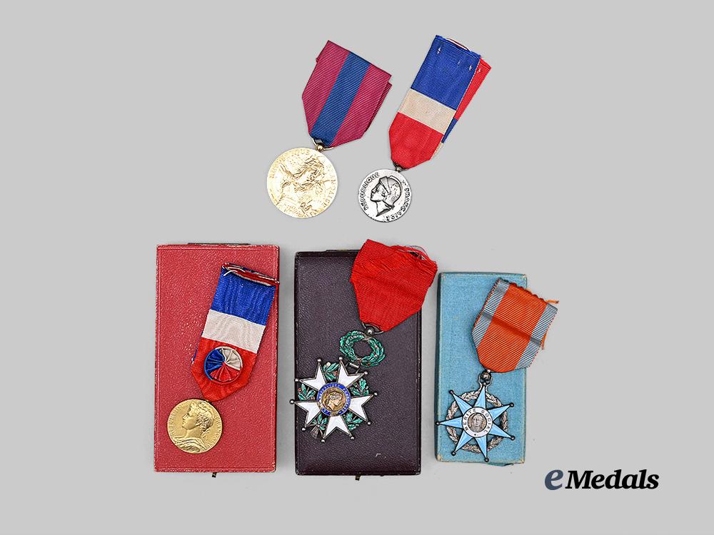 france,_republic._a_lot_of_five_orders&_decorations_e_medals__m0717-89_4